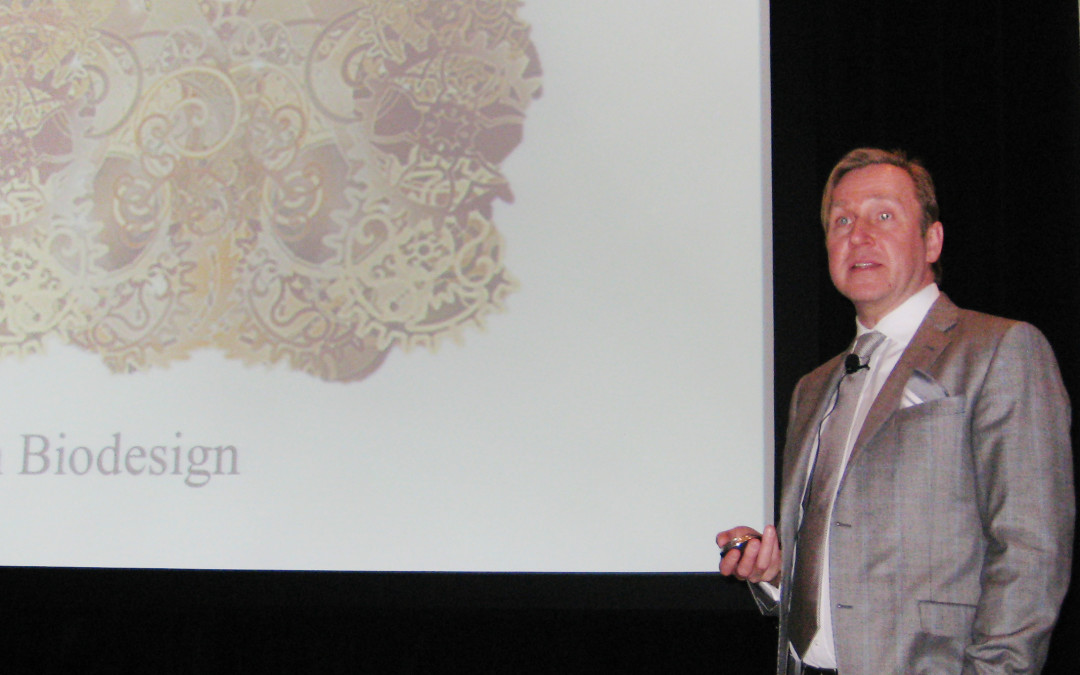 presentation pic – guy talking at screen